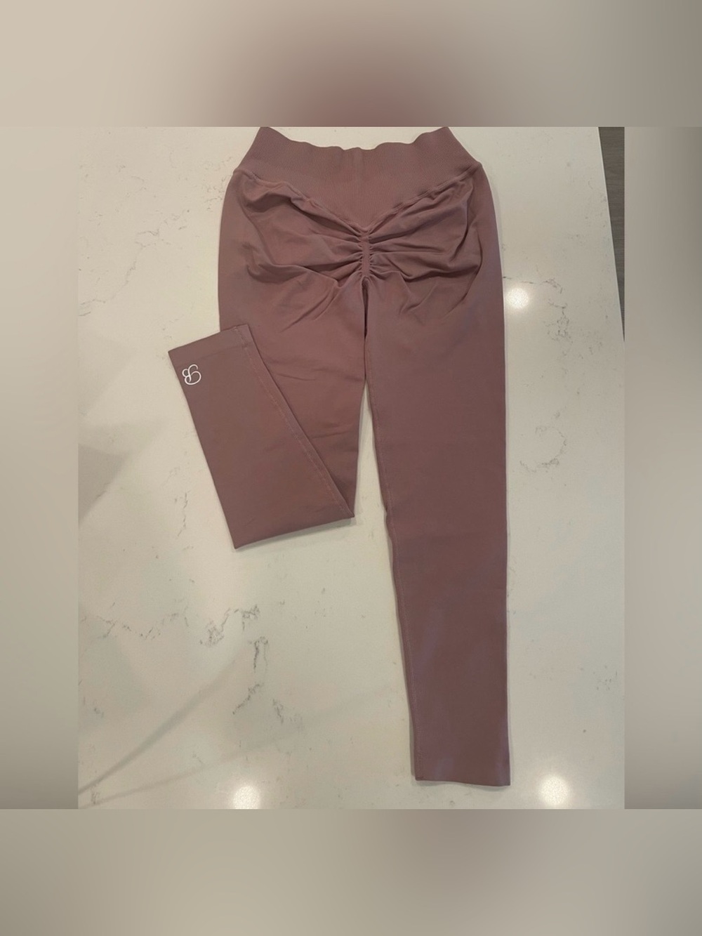 Bombshell High-Waist Mauve Leggings - Seamless Fit - Picture 2 of 3